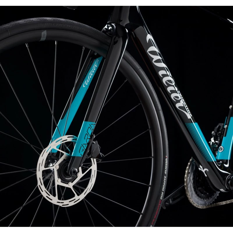 Bici Da Corsa In Carbonio WILIER Garda DISC SHIMANO 105 Di2 12v Ruote Carbon 9 Bici Da Corsa In Carbonio WILIER Garda DISC SHIMANO 105 Di2 12v Ruote Carbon - immagine 9