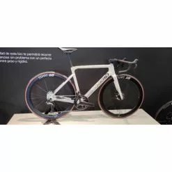 Bici Da Corsa MEGAMO PULSE ELITE AXS 09 Disk In Carbonio SRAM RIVAL AXS 12v Elettronico + Powermeter -Negozio Bici corsa economico bici da corsa megamo pulse elite axs 09 disk in carbonio sram rival axs 12v elettronico powermeter 11